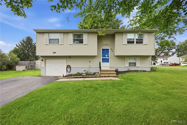 $189,900 | 7024 Academy Lane, Lockport Town, NY 14094