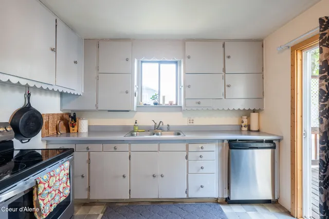 $749,000 | 610 Emma Avenue, Coeur D'Alene, ID 83814