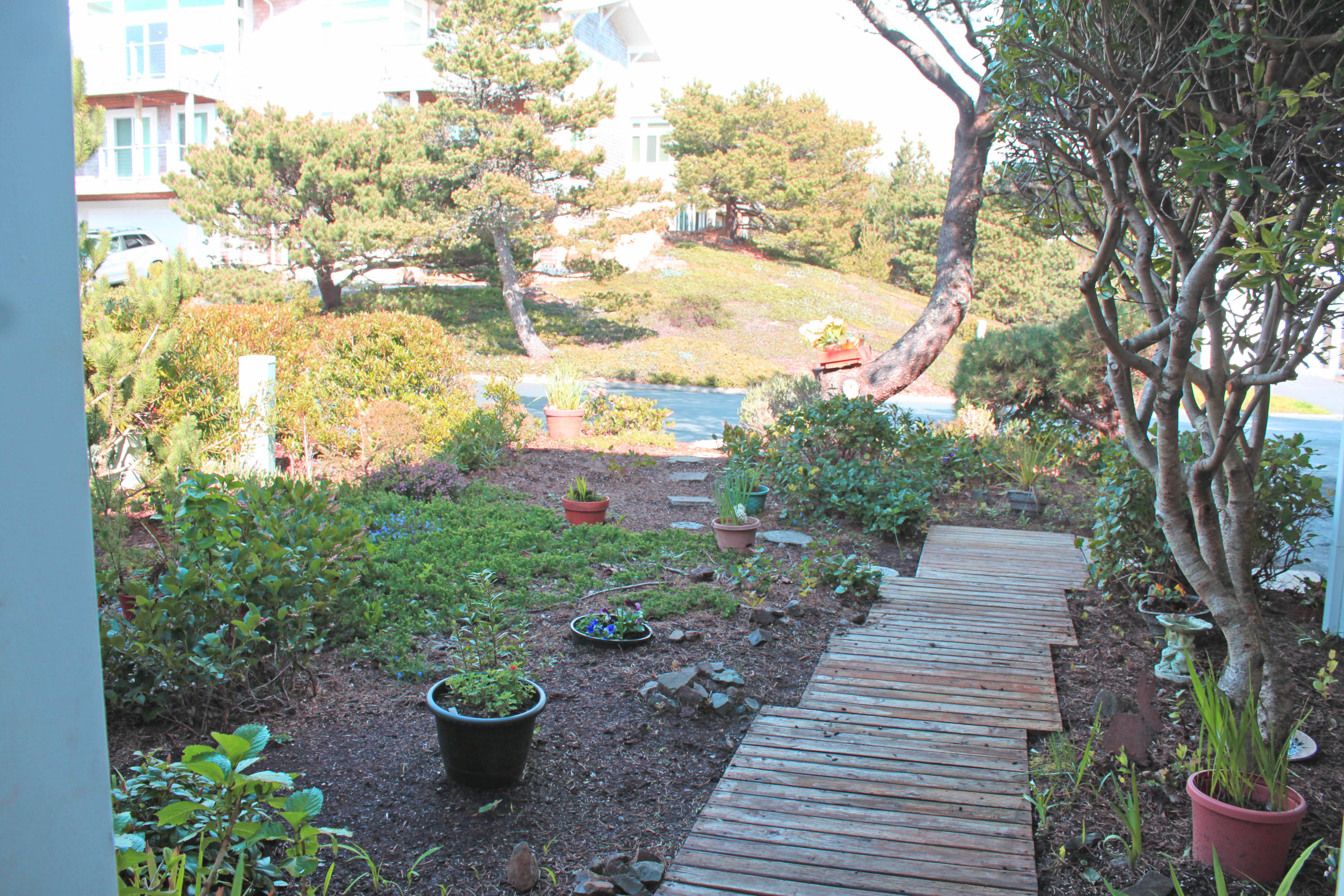 540 Capes Point Tillamook, OR 97141 - Photo 23 of 35 Front boardwalk