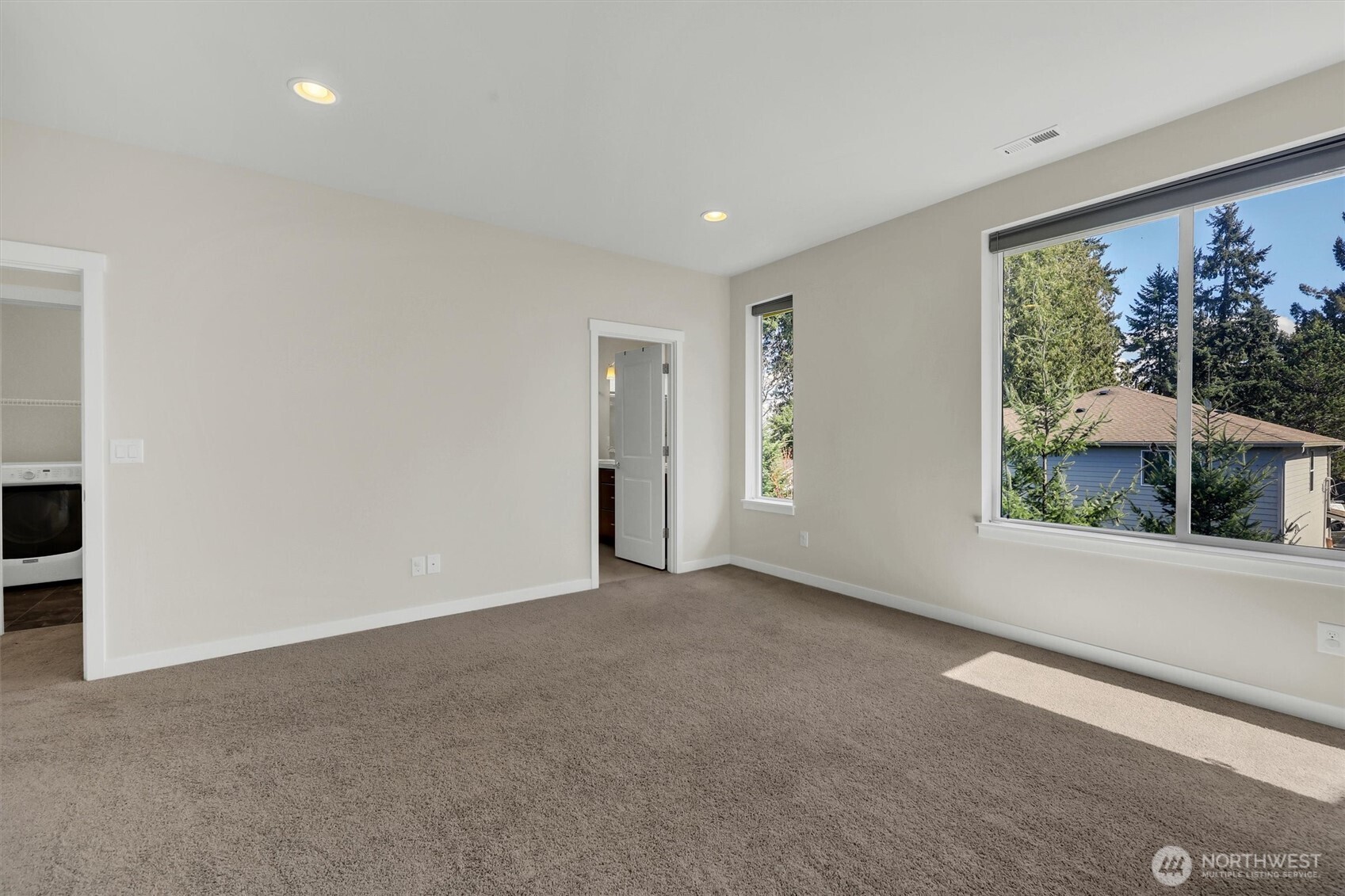 14610 36th Avenue Northeast Lake Forest Park, WA 98155 - Photo 15 of 37