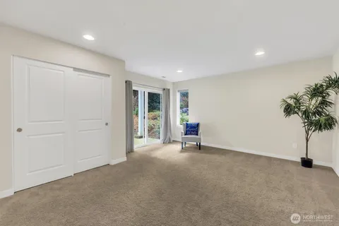 $1,150,000 | 14610 36th Avenue Northeast, Lake Forest Park, WA 98155