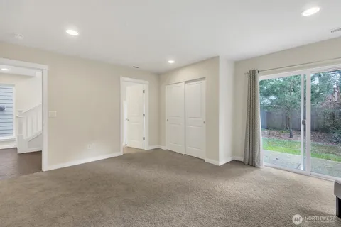 $1,150,000 | 14610 36th Avenue Northeast, Lake Forest Park, WA 98155