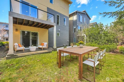 $1,150,000 | 14610 36th Avenue Northeast, Lake Forest Park, WA 98155