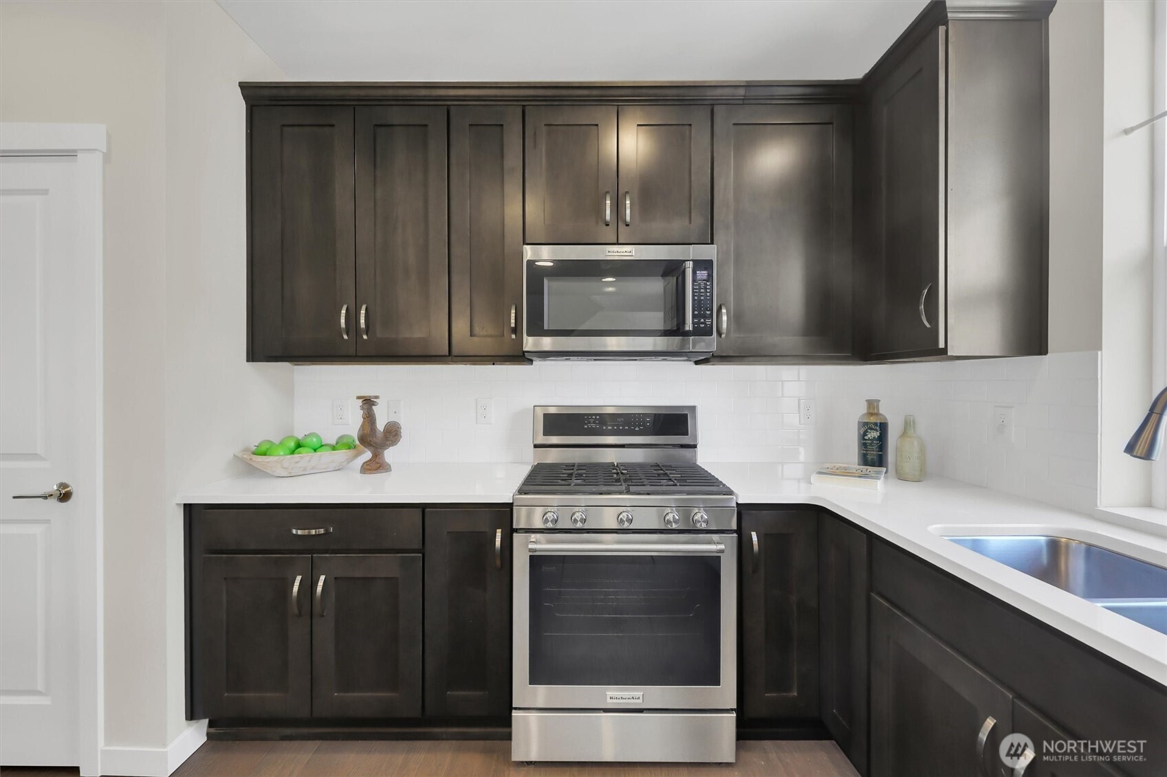 14610 36th Avenue Northeast Lake Forest Park, WA 98155 - Photo 6 of 37