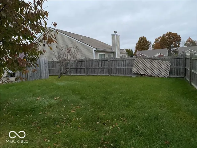 $2,450 | 5221 Bombay Drive, Indianapolis, IN 46239