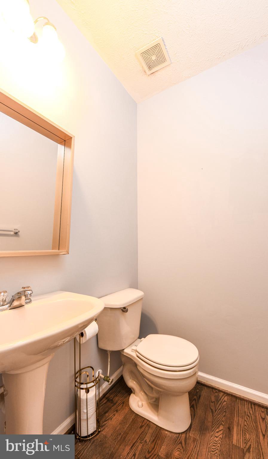 9723 Luguna Road Middle River, MD 21220 - Photo 8 of 43