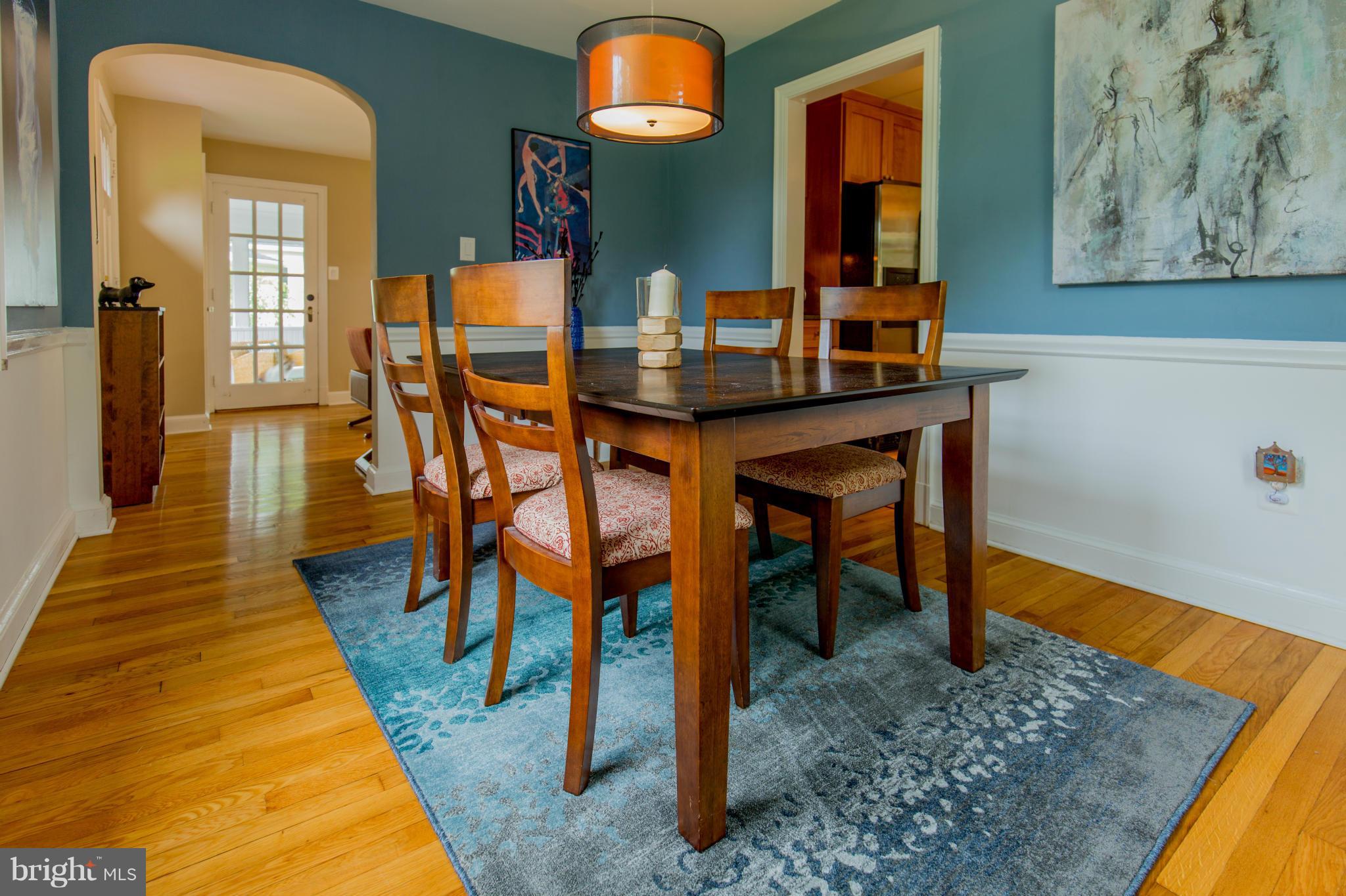 310 Brewster Court Silver Spring, MD 20901 - Photo 10 of 30 a dining room with table and chairs