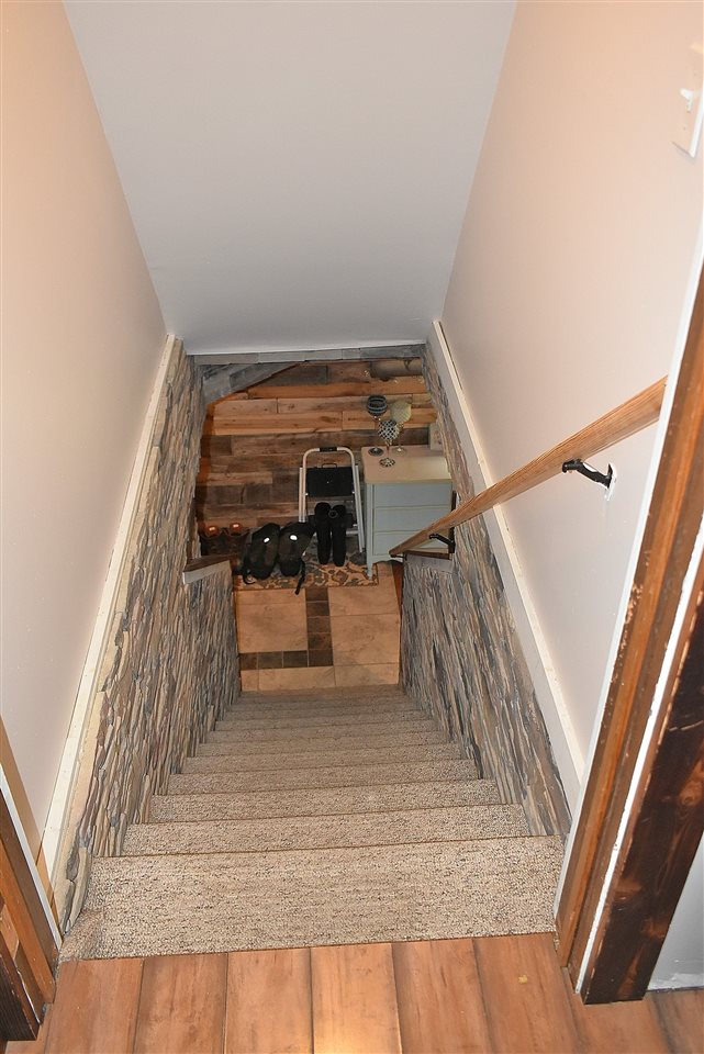 5214 Cedar Valley Road Traverse City, MI 49684 - Photo 28 of 47 1872912-27.JPG