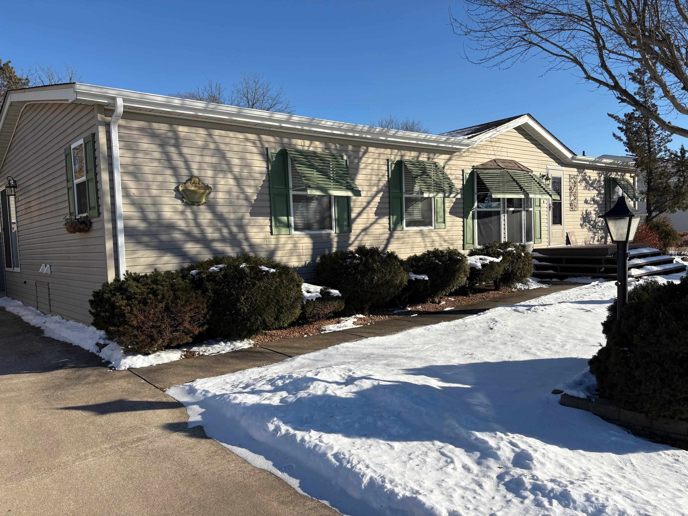 8535 Springwood Court Roscoe, IL 61073 - Photo 4 of 36