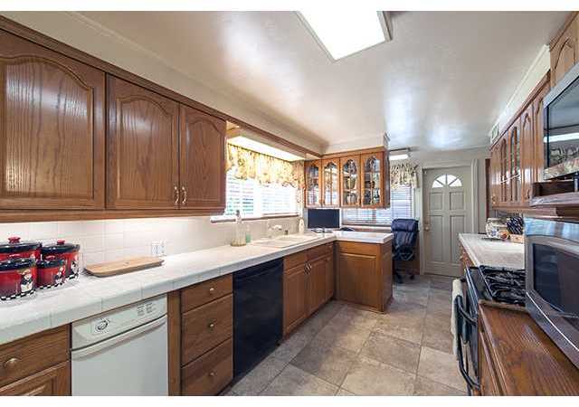 8927 Lakeview Road Lakeside, CA 92040 - Photo 5 of 25 Gallery Image 5