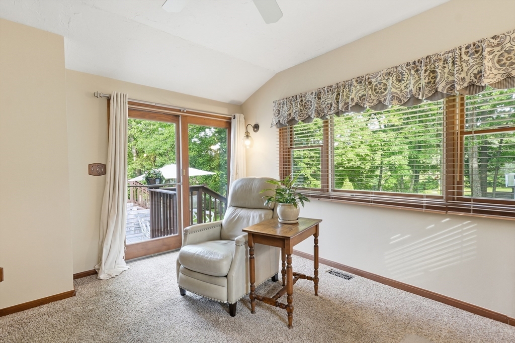 3 Barrows Road Worcester, MA 01609 - Photo 9 of 40