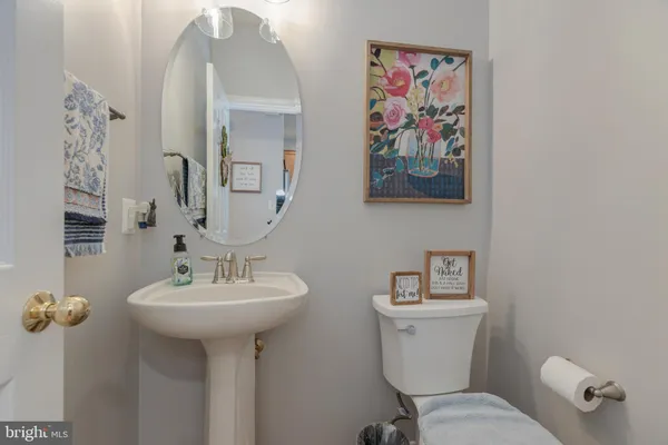 $4,000 | 164 Comay Terrace, Alexandria, VA 22304