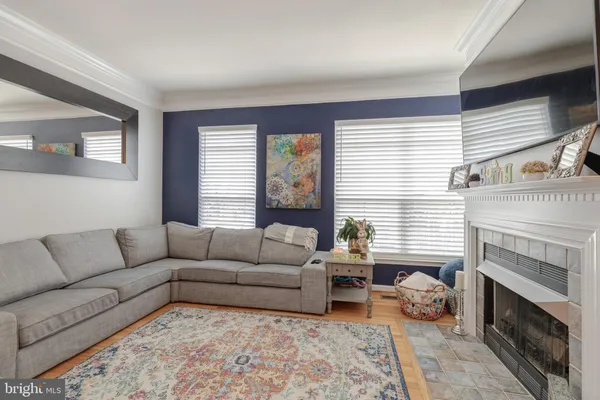 $4,000 | 164 Comay Terrace, Alexandria, VA 22304