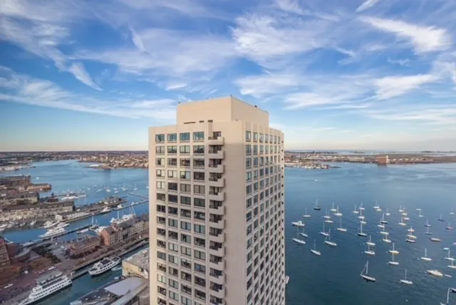 $1,299,000 | 65 East India Row, Unit 9B, Boston, MA 02110