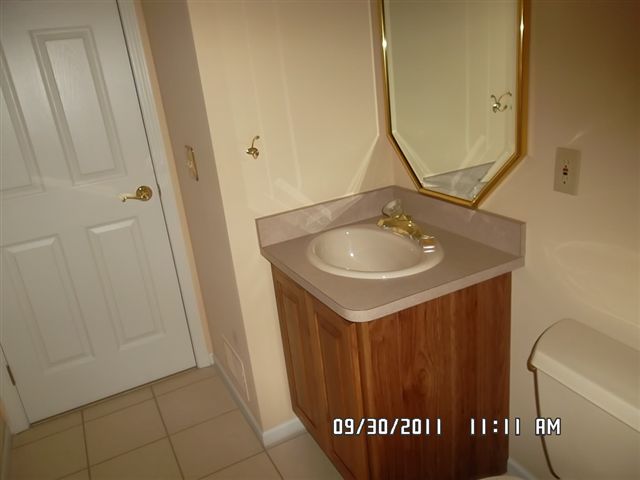 1935 North River Road, Unit 29 St. Clair, MI 48079 - Photo 6 of 16 31075657-5.JPG