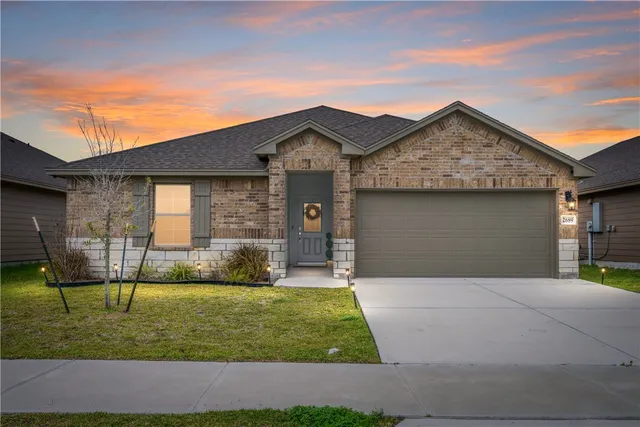$295,000 | 2689 Excelsior Boulevard, Corpus Christi, TX 78415