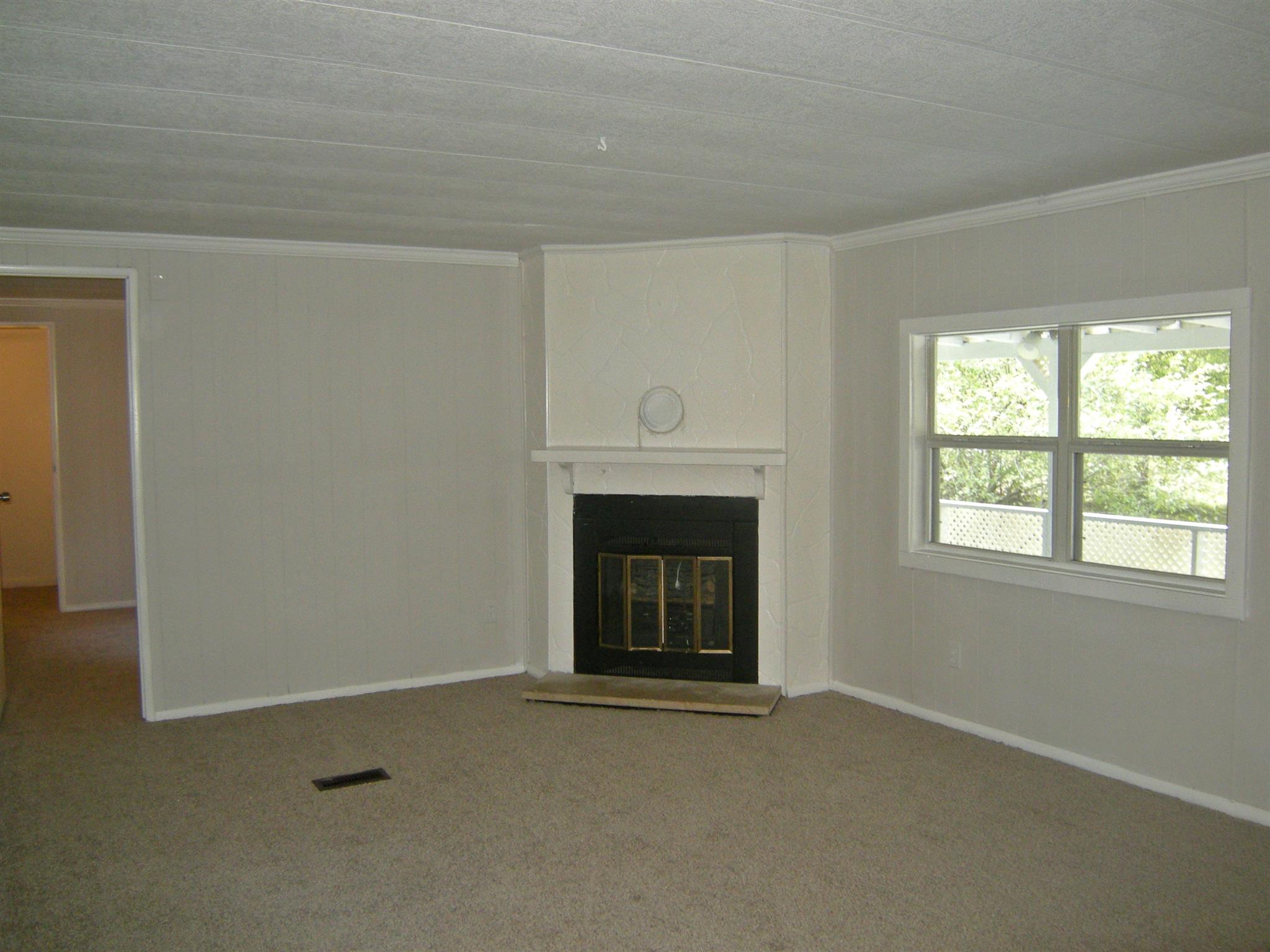 7315 Pinewood Road Nunnelly, TN 37137 - Photo 8 of 23 Gallery Image 8