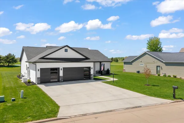 $485,000 | 2817 East Stone Creek Boulevard, Urbana, IL 61802