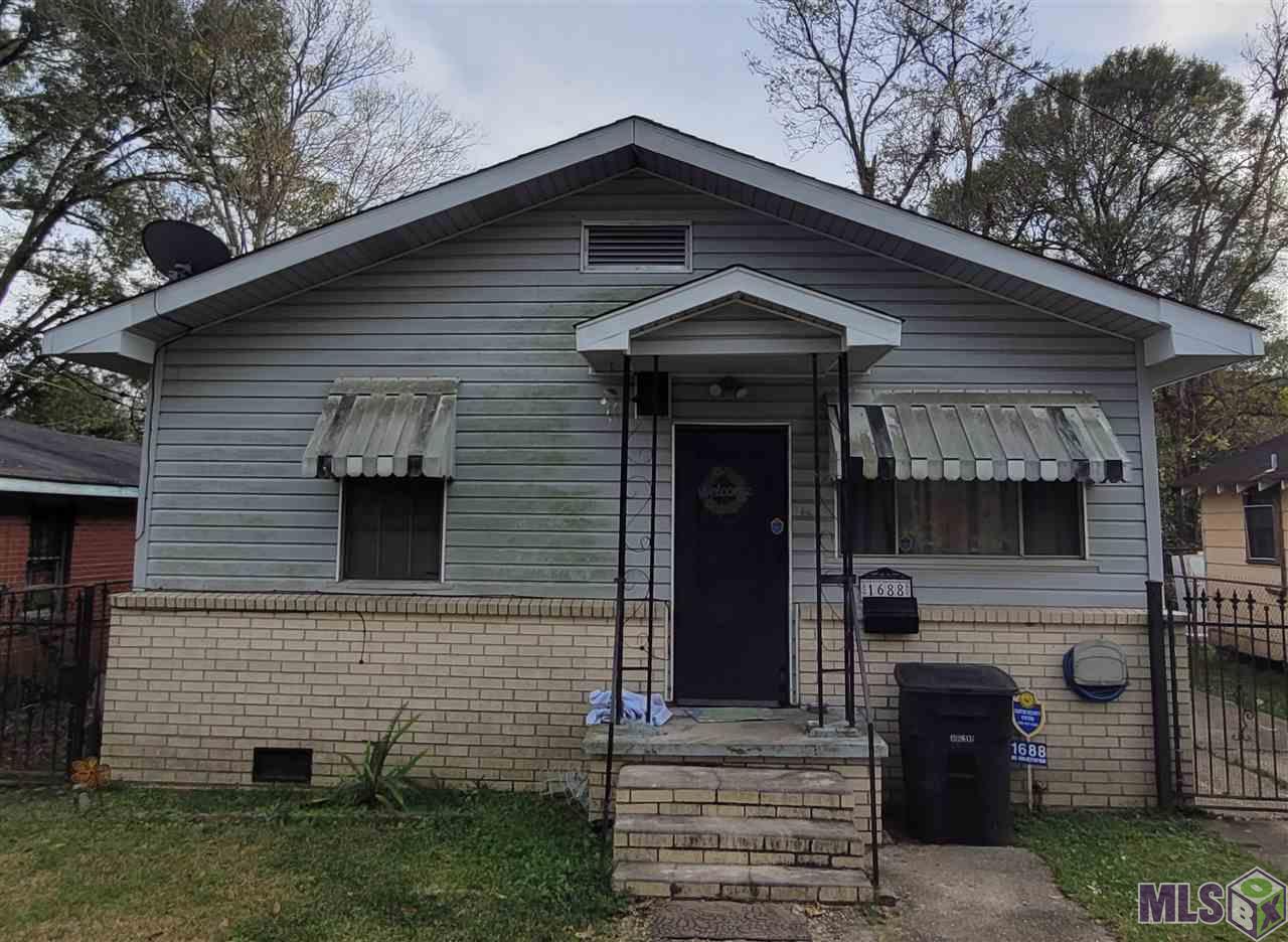1688 Sora Street Baton Rouge, LA 70807 - Photo 1 of 5 Front