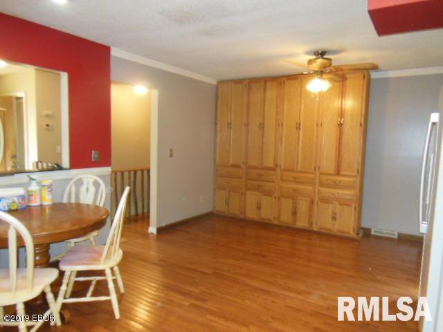 663 Buttonwood Road Xenia, IL 62899 - Photo 11 of 52 Gallery Image 11