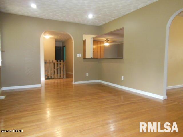 663 Buttonwood Road Xenia, IL 62899 - Photo 18 of 52 Gallery Image 18