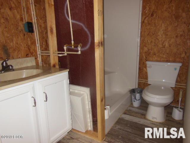 663 Buttonwood Road Xenia, IL 62899 - Photo 34 of 52 Gallery Image 34