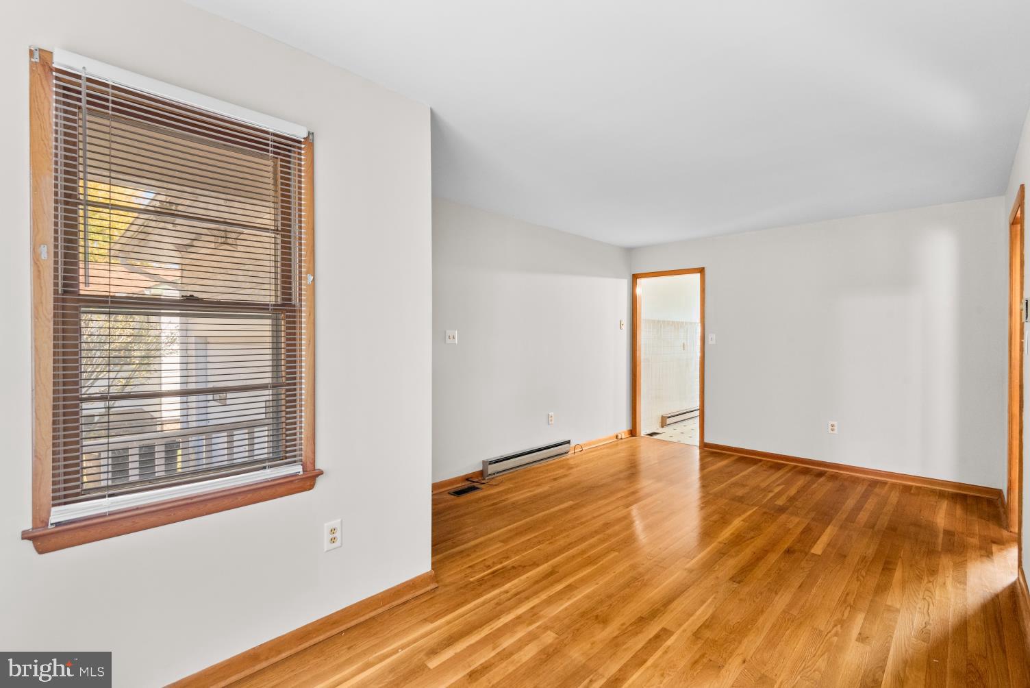 304 2nd Street Colonial Beach, VA 22443 - Photo 6 of 37