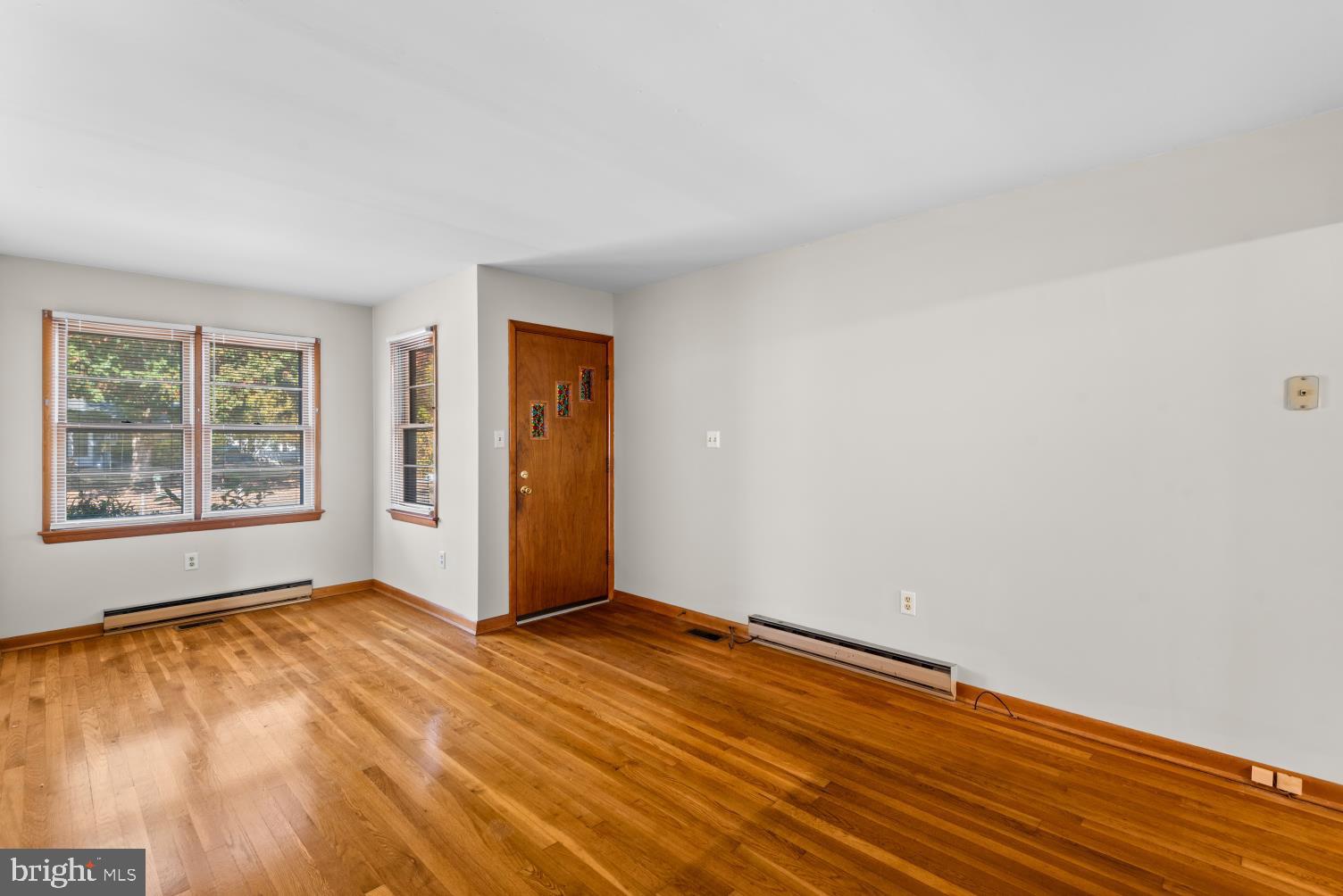 304 2nd Street Colonial Beach, VA 22443 - Photo 8 of 37