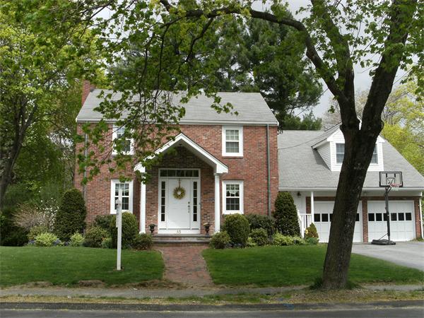 85 Grosvenor Road Needham, MA 02492 - Photo 1 of 24