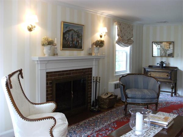 85 Grosvenor Road Needham, MA 02492 - Photo 4 of 24