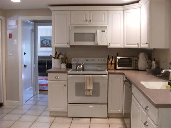 85 Grosvenor Road Needham, MA 02492 - Photo 10 of 24