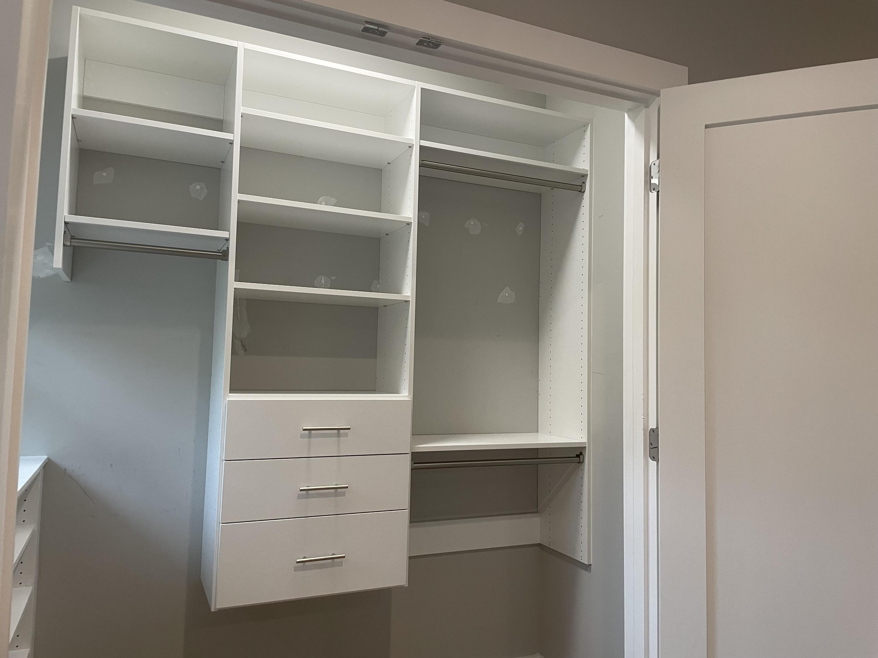 16 Shem Drive Mount Pleasant, SC 29464 - Photo 21 of 45 Master_Closet1