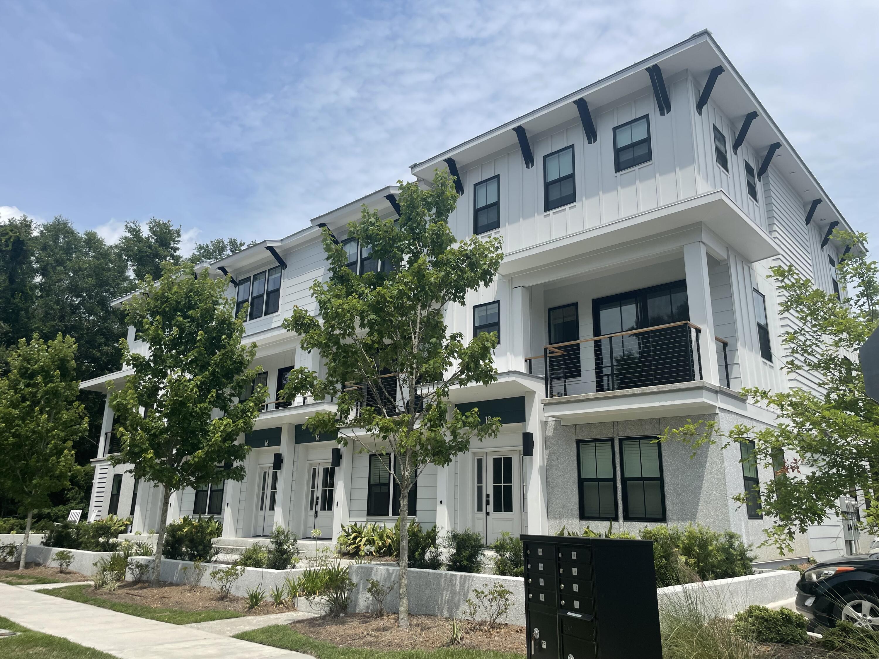 16 Shem Drive Mount Pleasant, SC 29464 - Photo 3 of 45 IMG_7693