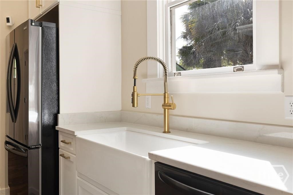 627 West 37th Street Savannah, GA 31415 - Photo 16 of 49