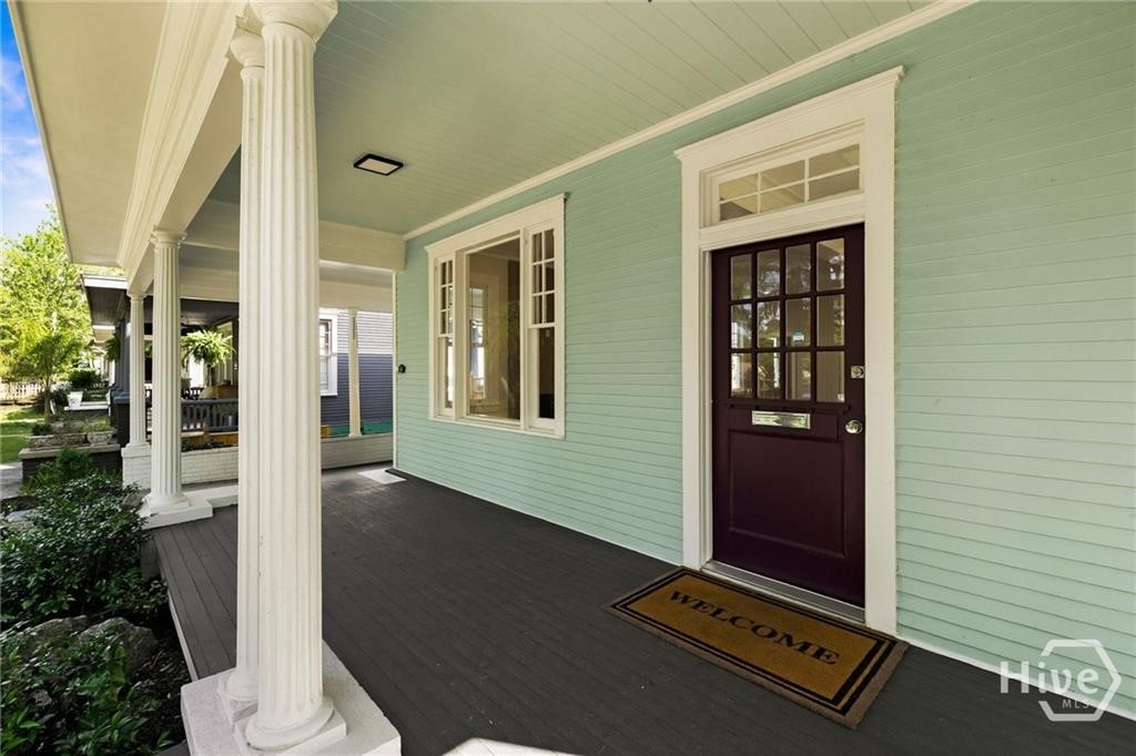 627 West 37th Street Savannah, GA 31415 - Photo 2 of 49