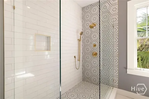 $575,000 | 627 West 37th Street, Savannah, GA 31415