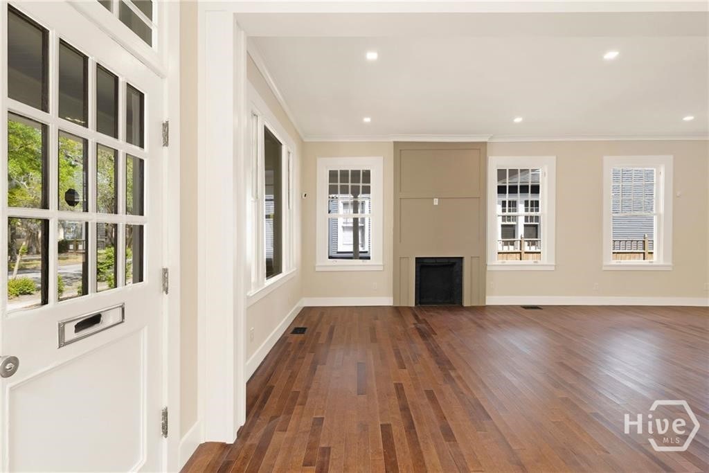 627 West 37th Street Savannah, GA 31415 - Photo 5 of 49