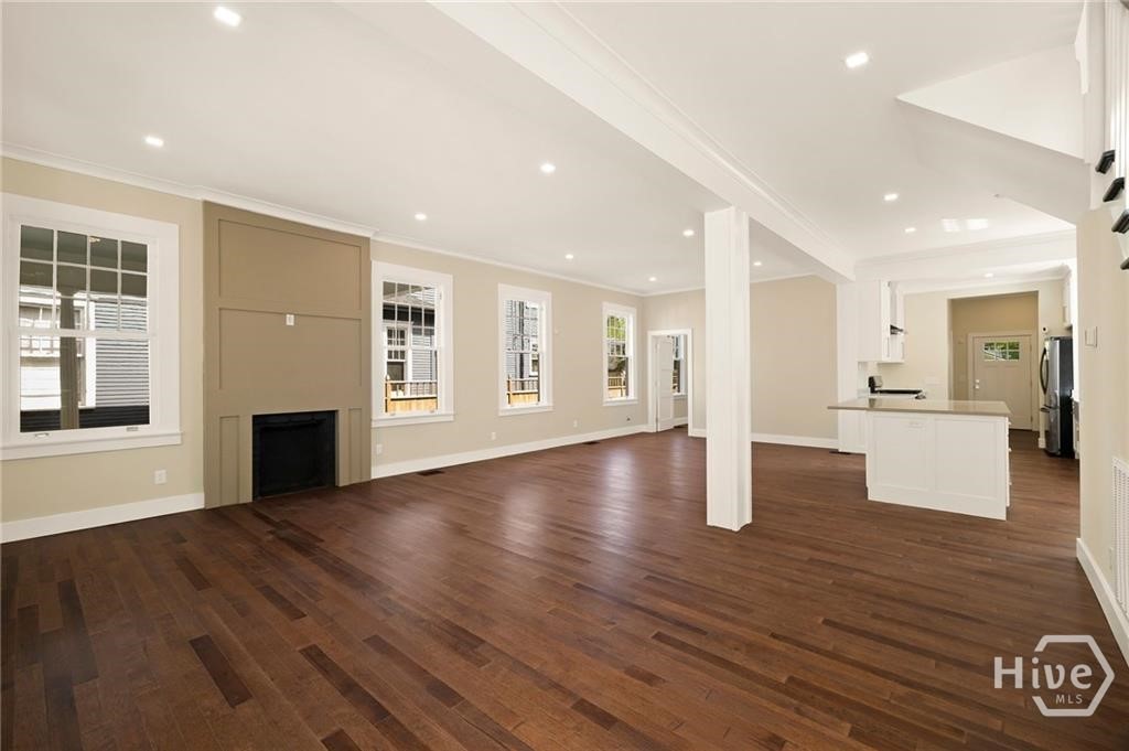 627 West 37th Street Savannah, GA 31415 - Photo 7 of 49