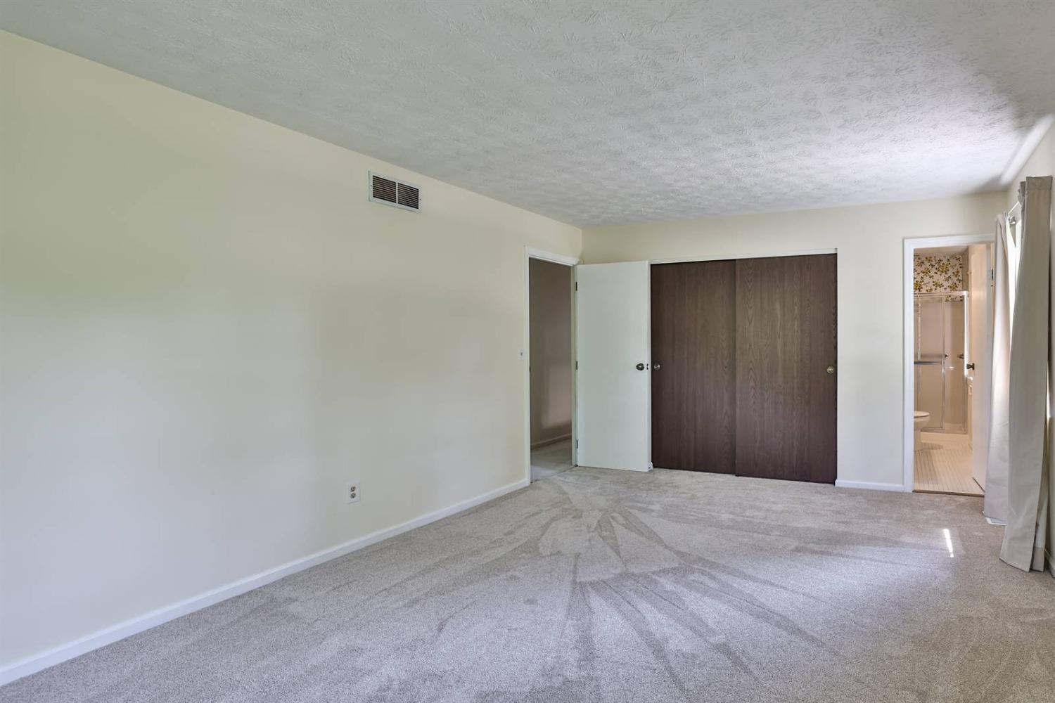 11992 Kenn Road Springdale, OH 45246 - Photo 20 of 46