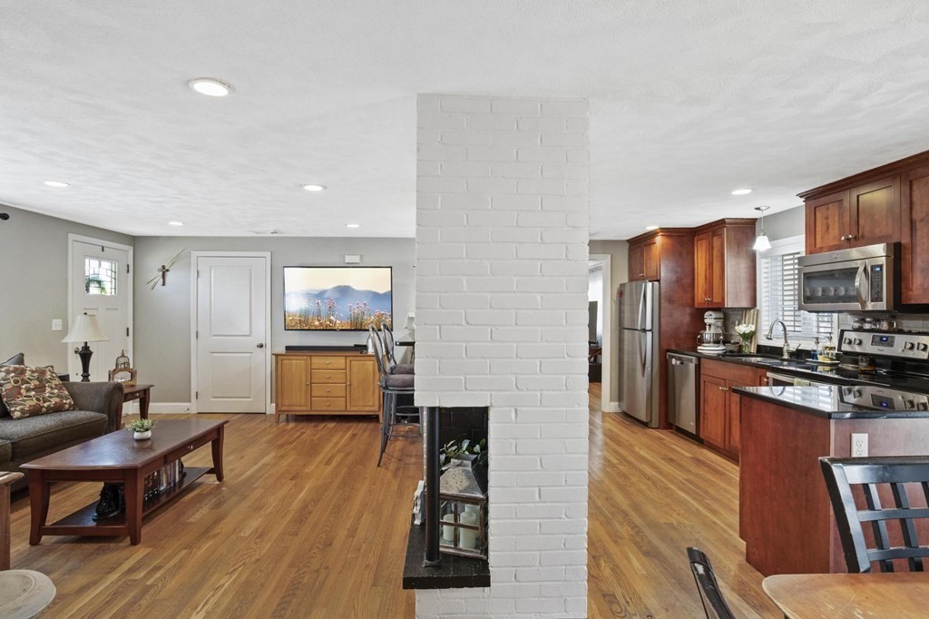 25 Cornell Road Beverly, MA 01915 - Photo 13 of 35 Gallery Image 13