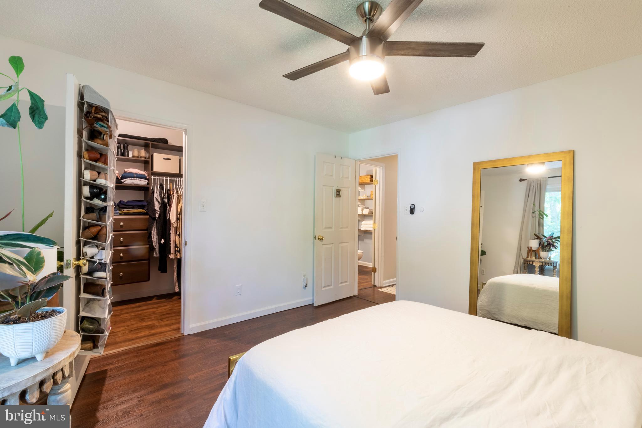 2198 White Cornus Lane Reston, VA 20191 - Photo 14 of 41 Gallery Image 14