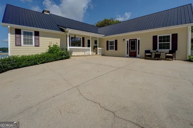 $975,000 | 8950 Jackson Lake Road, Monticello, GA 31064