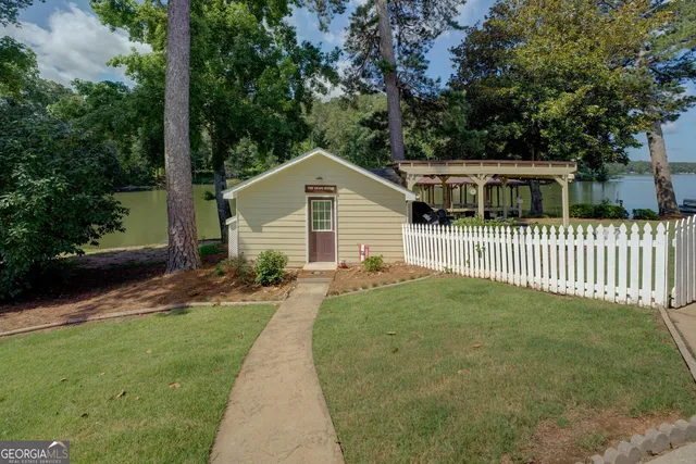 $975,000 | 8950 Jackson Lake Road, Monticello, GA 31064