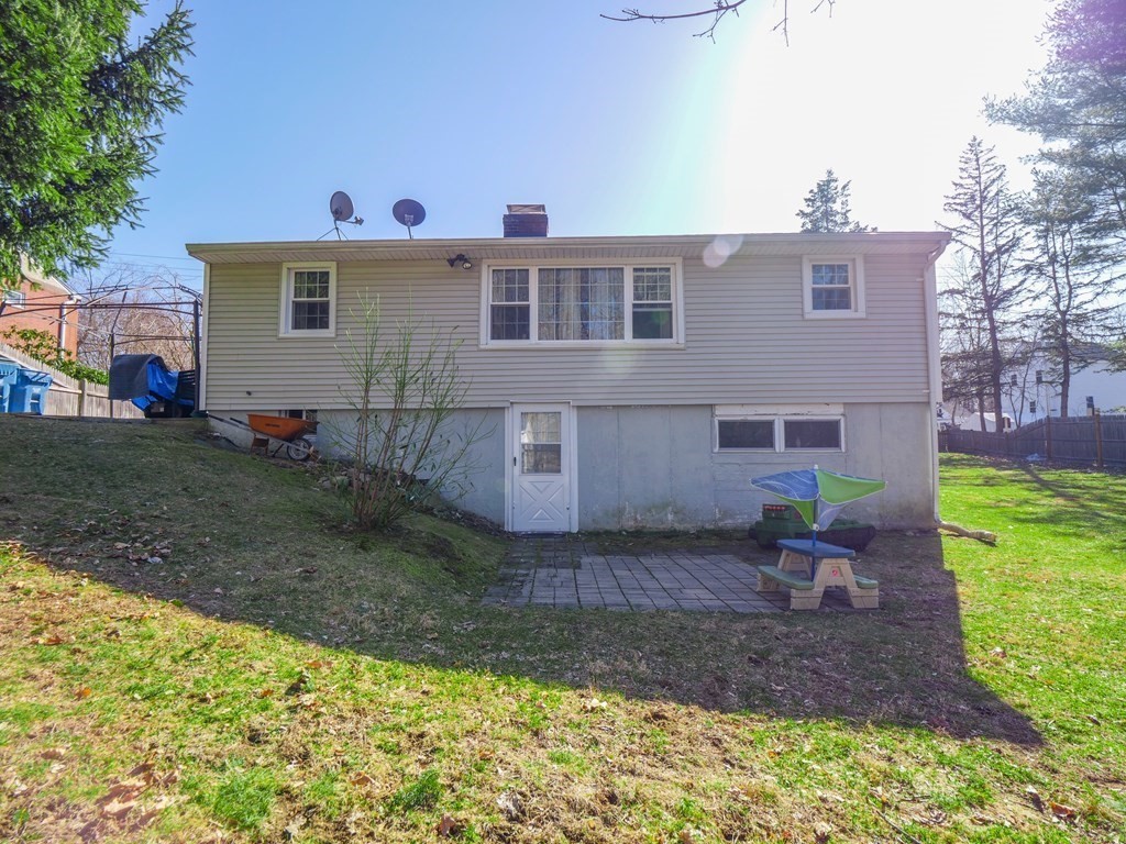 98 Walnut Street Canton, MA 02021 - Photo 3 of 17 Gallery Image 3