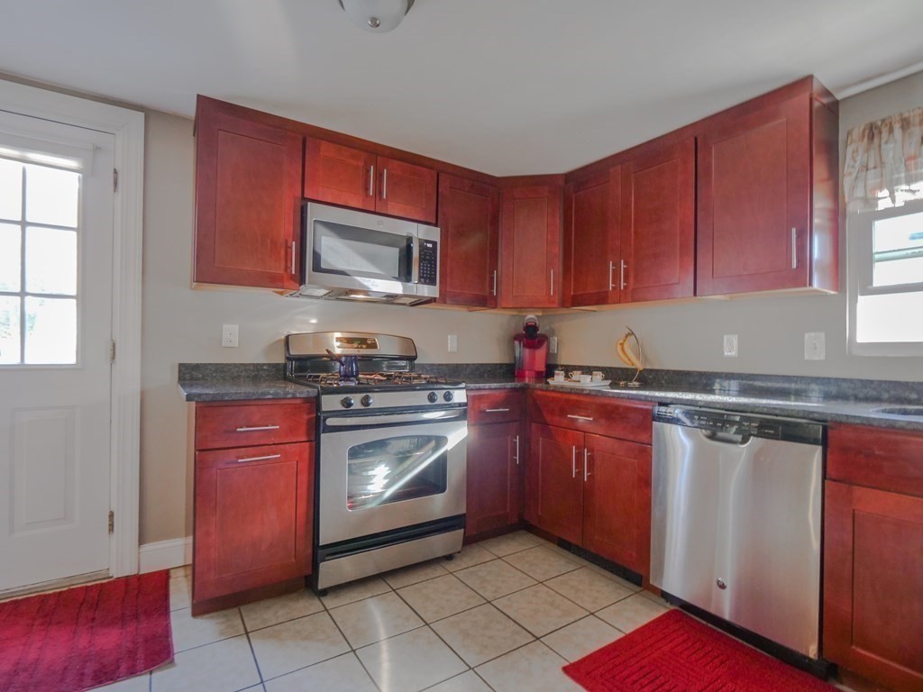 98 Walnut Street Canton, MA 02021 - Photo 6 of 17 Gallery Image 6