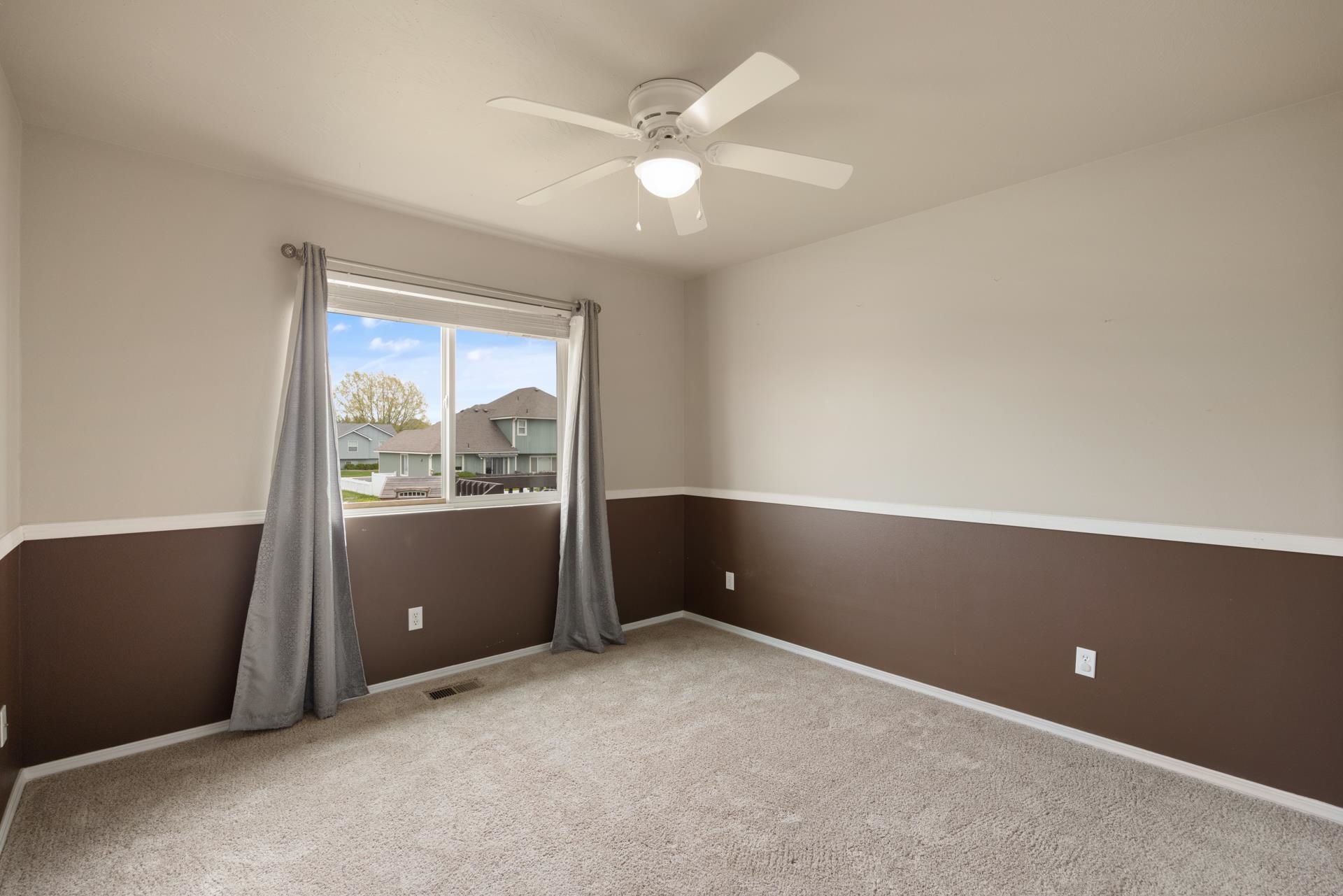 8716 North Warren Street Spokane, WA 99208 - Photo 16 of 28