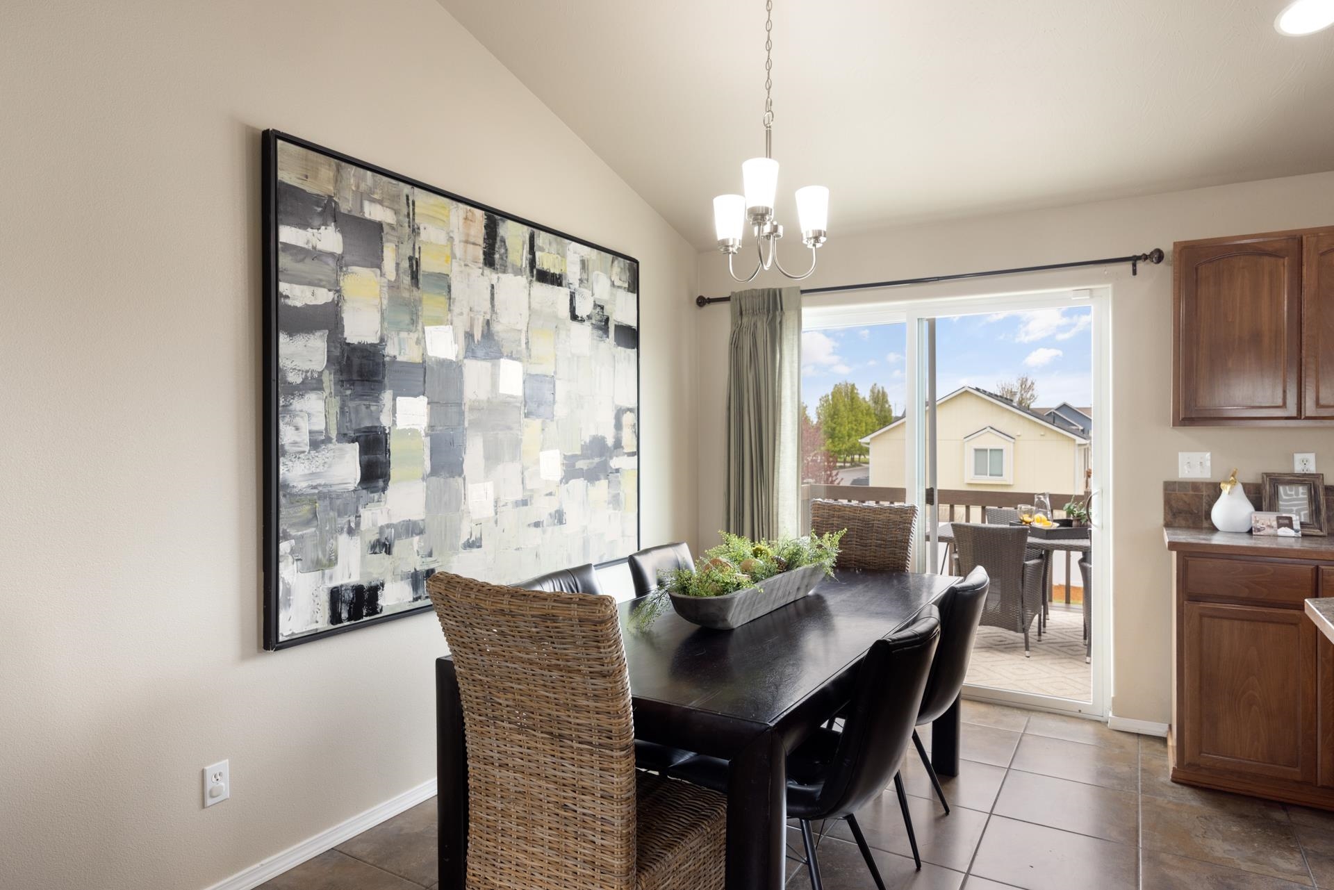8716 North Warren Street Spokane, WA 99208 - Photo 5 of 28