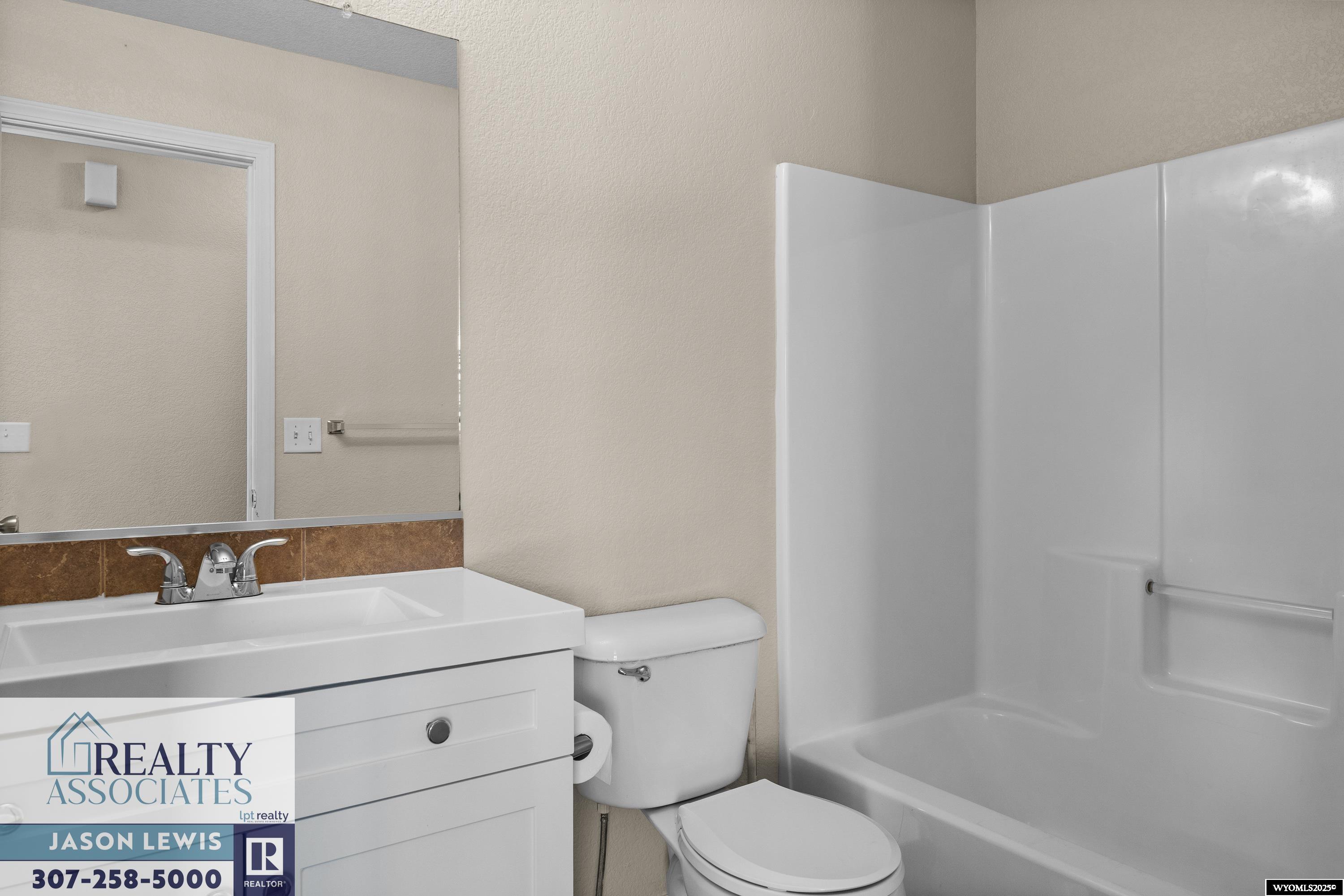 3075 Cold Springs Road Casper, WY 82604 - Photo 13 of 29