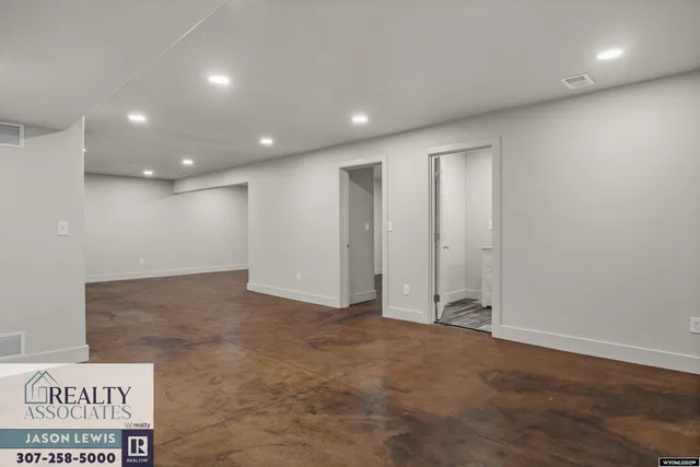 $385,000 | 3075 Cold Springs Road, Casper, WY 82604