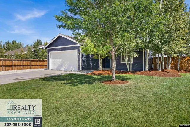 $385,000 | 3075 Cold Springs Road, Casper, WY 82604